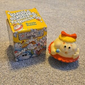 Vintage Avon Bonnie Bubble Water Squirter  Bath Toy